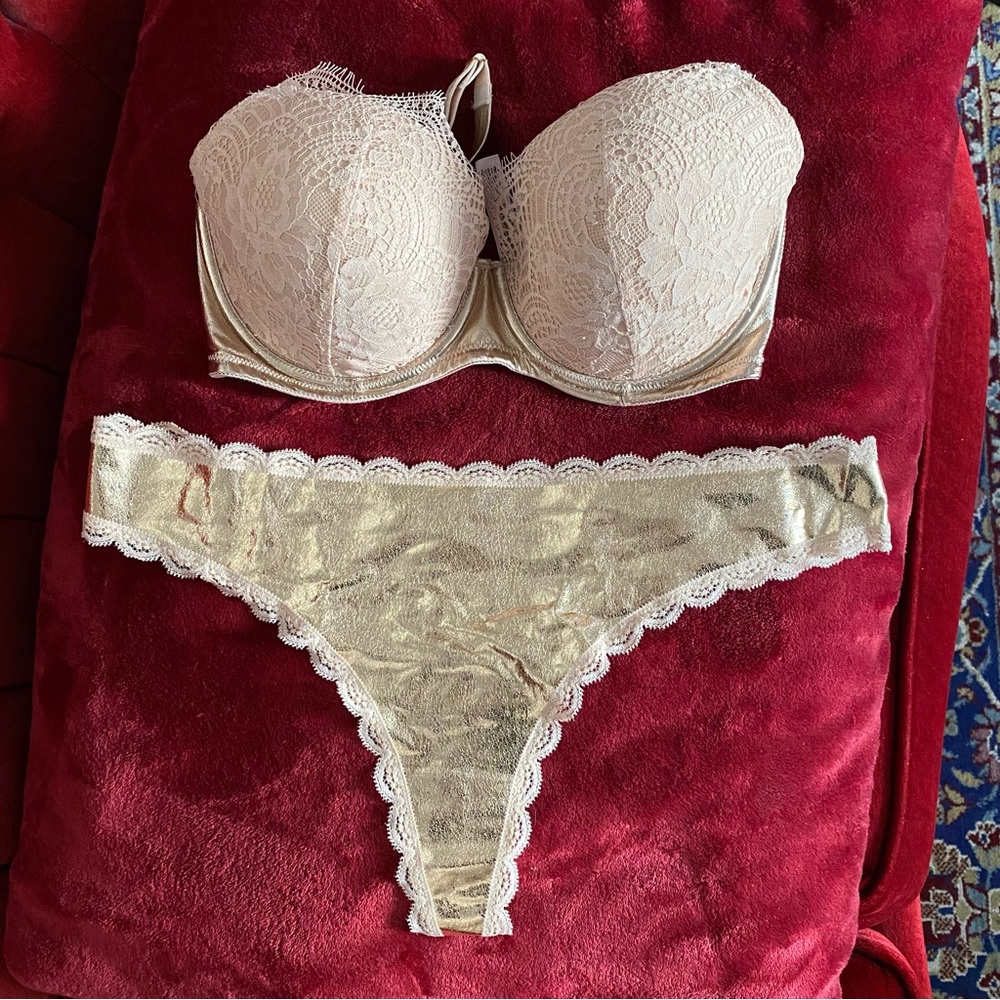 Victoria’s Secret gold and tan kit 💛🤍